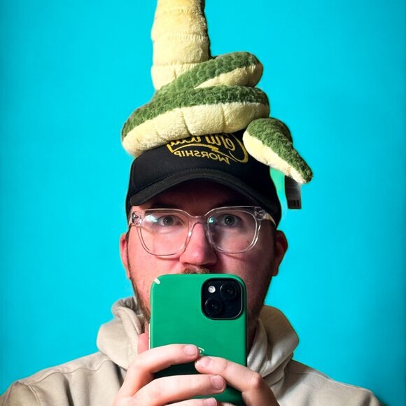 GIVEAWAY FROM CLARK - Picture 1 of 1